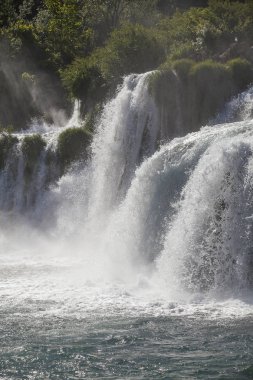 Güzel doğanın Manzara Görünümü, Su ve Şelale Krka Milli Parkı, Coatia at