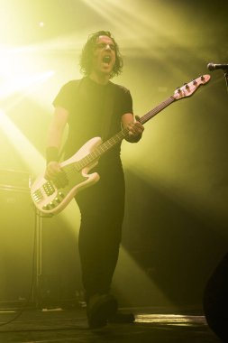 Amsterdam, Hollanda - 19 Mart 2017: Kanadalı hard rock heavy metal grubu Danko Jones'un Melkweg konseri