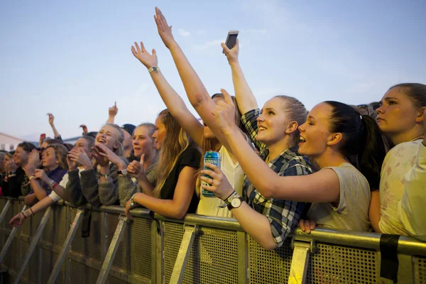 Traena Norwegia Lipiec 2016 Koncert Norweskiej Punkowej Grupy Kuuk Traenafestival — Zdjęcie stockowe