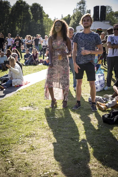 Ámsterdam Países Bajos Julio 2016 Personas Que Interpretan Música Cantan —  Fotos de Stock