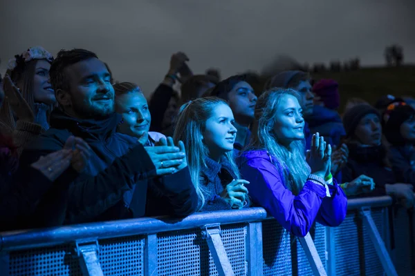 Traena Norwegen Juli 2016 Publikum Jubelt Beim Konzert Des Norwegischen — Stockfoto