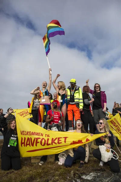 Traena Norvegia Luglio 2015 Gruppo Persone Colorate Che Partecipano Più — Foto Stock