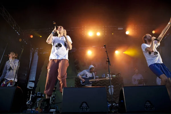 Друк на футболках для музичних гуртів та артистів для впізнаваності та просування