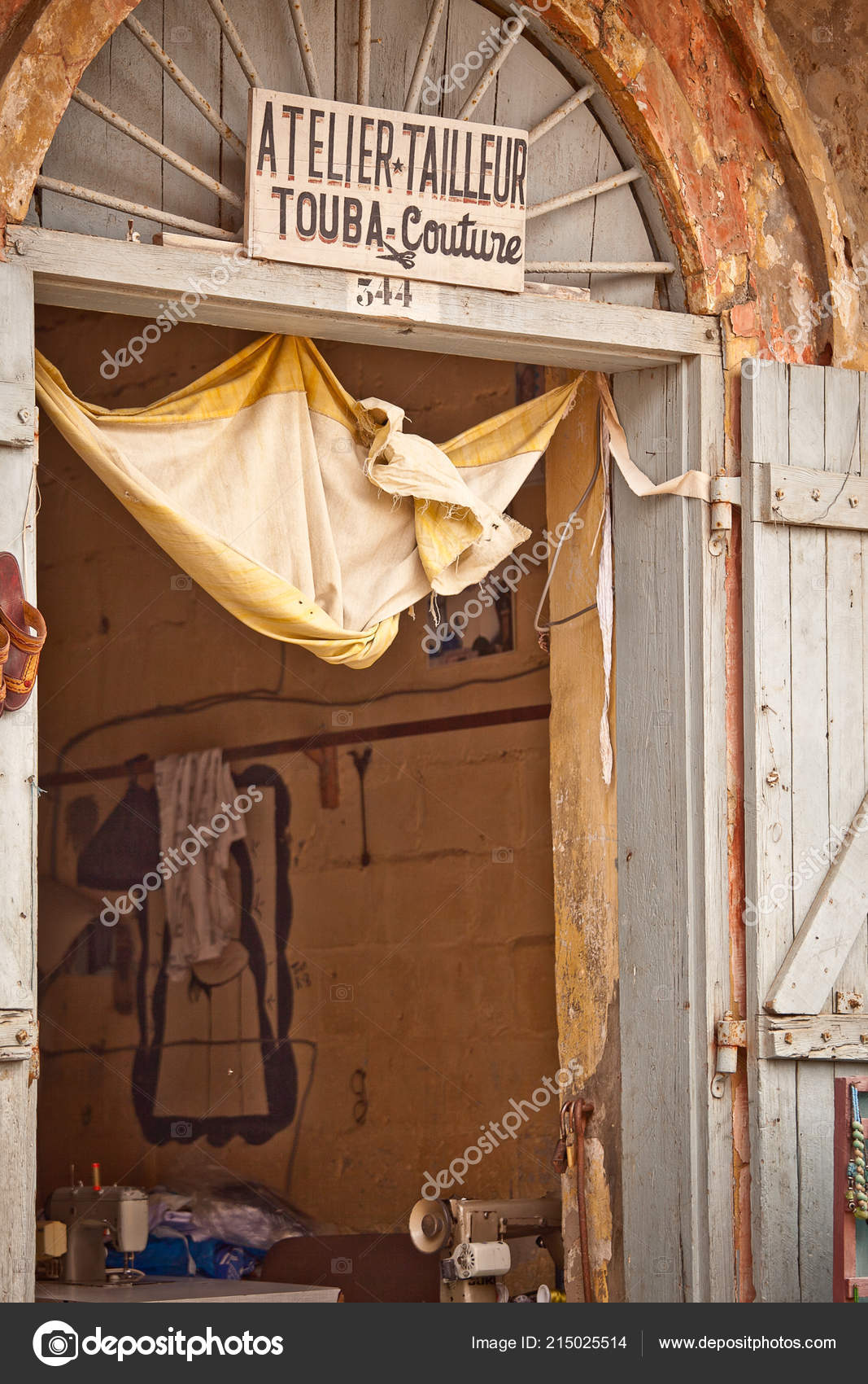 Tailor Saint Louis Senegal fotografía de stock © MelanieLemahieu
