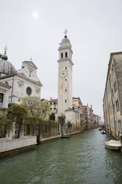 Chiesa di San Giorgio dei Greci kilise çan kulesiyle küçük kanal - campanile