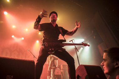 Amsterdam, Hollanda - 19 Mart 2017: Kanadalı hard rock grubu Danko Jones'un Norveçli hard rock grubu Audrey Horne Concert ile Melkweg'de destek hareketi