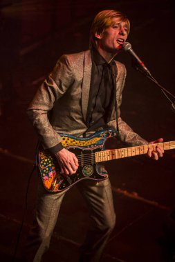 Amsterdam, Hollanda - 21 Şubat 2016: İngiliz psychedelic rock grubu Kula Shaker'ın Paradiso konser salonunda ki Albüm albümü K 2.0 için konseri
