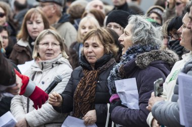 Paris, Fransa 10 Ocak 2016: Bombalama ve silahlı saldırı kurbanlarıanısına tören, Charlie Hebdo terör saldırısı anısına 