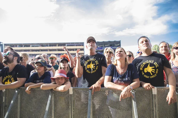 Nyon Suiza Julio 2017 Audiencia Multitud Fans Concierto Banda Australiana — Foto de Stock