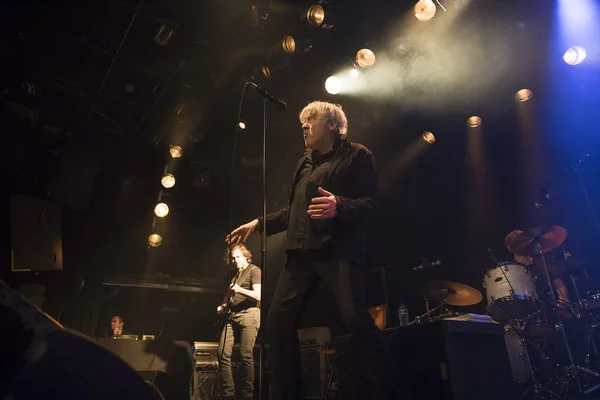 阿姆斯特丹 2018年2月10日 比利时摇滚乐队Tjens Matic与歌手阿尔诺在梅尔克韦格会场的音乐会 — 图库照片