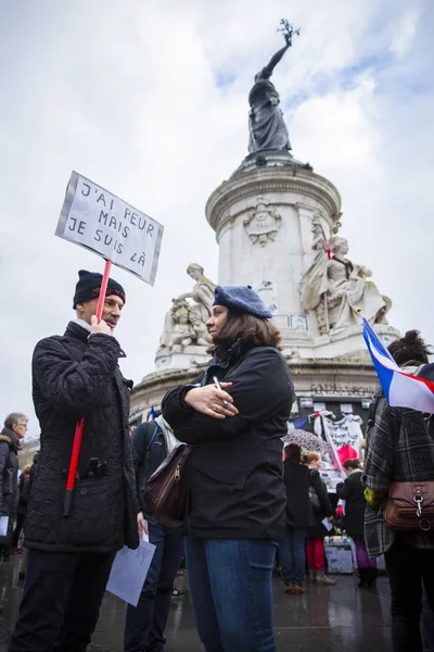 Paris France Janeiro 2016 Place Repbublique Cerimônia Para Comemorar Vítimas — Fotografia de Stock