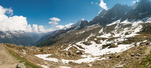 Härliga Mont Blanc Ryggen Dominerar Toppar Alperna Frankrike Med Ett — Stockfoto