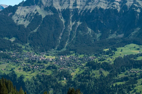 Velkolepý Výhled Hory Turistiku Trail Krajině Švýcarských Alpách Poblíž Stechelberg — Stock fotografie