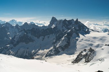 Aiguille du Midi 'den Grandes Jorass ve Dent du Geant Panoraması - Mont Blanc Dağı, Haute-Savoie, Fransa
