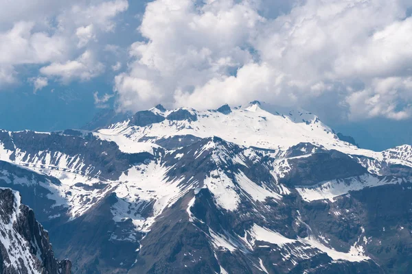 Nádherný Výhled Horu Jungfrau Čtyři Tisíce Metrů Vrcholy Bernských Alpách — Stock fotografie