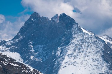 Muhteşem görünümü üst, Avrupa Sfenks Gözlemevi (3,454 metre), İsviçre üzerinden Bernese Alpleri'nde dört bin metre tepeler ve dağ Jungfrau