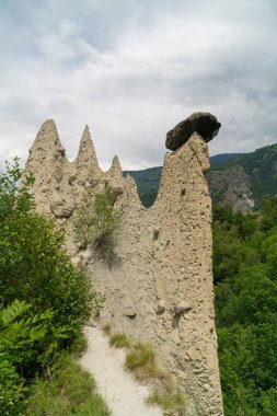 Muhteşem görünümünü Pyramides d'Euseigne İsviçre Alpleri'nde, Valais, İsviçre