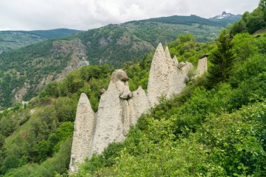 Muhteşem görünümünü Pyramides d'Euseigne İsviçre Alpleri'nde, Valais, İsviçre