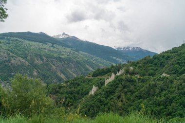Muhteşem görünümünü Pyramides d'Euseigne İsviçre Alpleri'nde, Valais, İsviçre