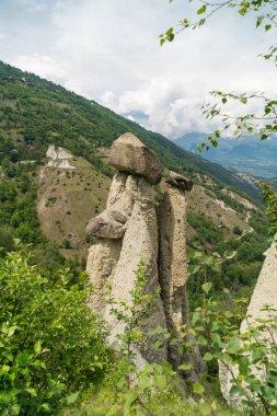 Muhteşem görünümünü Pyramides d'Euseigne İsviçre Alpleri'nde, Valais, İsviçre