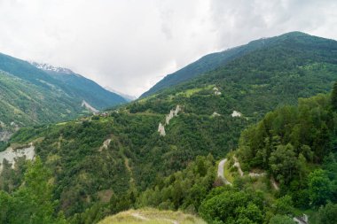 Muhteşem görünümünü Pyramides d'Euseigne İsviçre Alpleri'nde, Valais, İsviçre