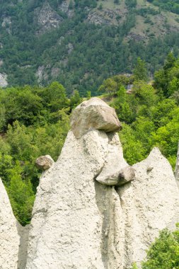 Muhteşem görünümünü Pyramides d'Euseigne İsviçre Alpleri'nde, Valais, İsviçre