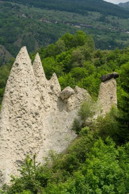 Muhteşem görünümünü Pyramides d'Euseigne İsviçre Alpleri'nde, Valais, İsviçre