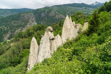 Muhteşem görünümünü Pyramides d'Euseigne İsviçre Alpleri'nde, Valais, İsviçre