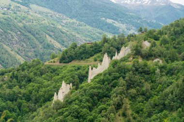 Muhteşem görünümünü Pyramides d'Euseigne İsviçre Alpleri'nde, Valais, İsviçre