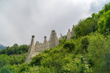 Muhteşem görünümünü Pyramides d'Euseigne İsviçre Alpleri'nde, Valais, İsviçre