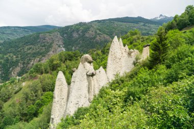 Muhteşem görünümünü Pyramides d'Euseigne İsviçre Alpleri'nde, Valais, İsviçre