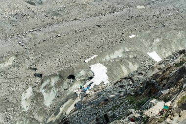 Muhteşem dağ manzaralı kayalar ve taşlar