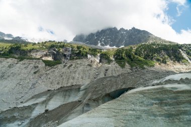 Mer de Glace, Aiguille du Dru ve Aiguille Verte Le Montenvers, Fransız Alpleri Chamonix, Haute-Savoie, Fransa yakınındaki Marnixkade muhteşem panoraması.