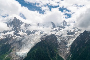 Chamonix-Mont Blanc Parc de Merlet, Les Houches, Haute-Savoie, Fransa Aiguille du Midi (3842 m) dağ üst İstasyonu güzel Panoraması