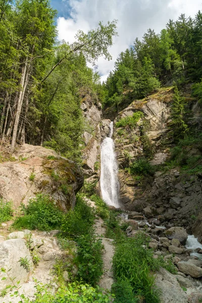 Spektakulär Utsikt Över Cascade Dard Fantastiska Vattenfall Ligger 1233 Tjugo — Stockfoto