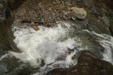 Art arda sıralı du Dard - fantastik bir şelale manzarası 1233 m yirmi metre yüksekliğinde Mont-Blanc, Haute-Savoie, Fransa altında bulunan