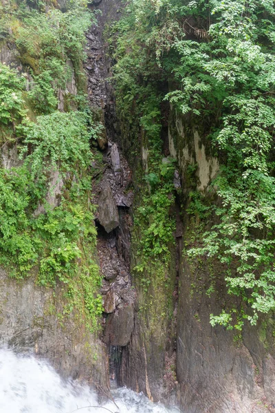 Δάσος Κοντά Στο Cascade Dard Ένας Φανταστικός Καταρράκτης Στο Mont — Φωτογραφία Αρχείου