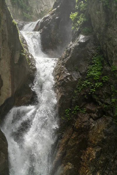 Vista Espetacular Cascade Dard Uma Cachoeira Fantástica Localizada 1233 Vinte — Fotografia de Stock