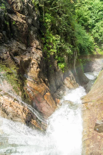 Úžasné Kaskádovité Vodopády Gorges Durnand Alpy Švýcarsko — Stock fotografie