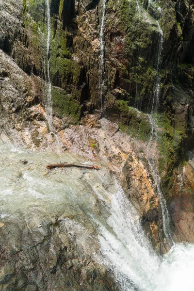 峡デュ Durnand スイス アルプスの素晴らしい滝 — ストック写真