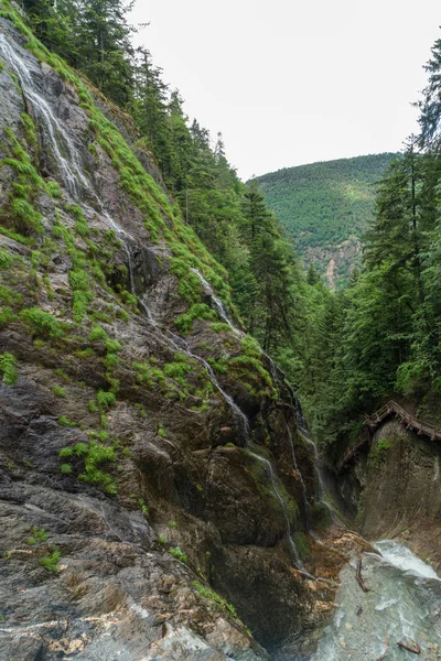 Fantastiska Vattenfall Gorges Durnand Schweiz Alperna — Stockfoto