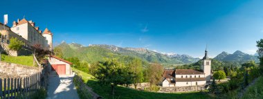 Muhteşem panoramik dağ eteklerinde, Canton Fribourg, İsviçre Gruyeres Kalesi (Chateau de Gruyeres),