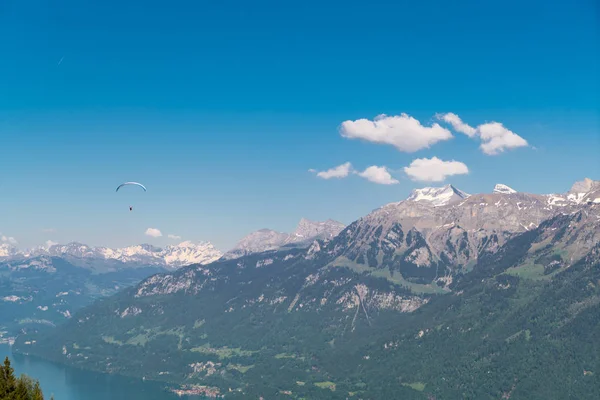 Schöne Aussicht Auf Interlaken Stadt Und Thunersee Von Zwei Seebrückenaussichtsplattform — Stockfoto