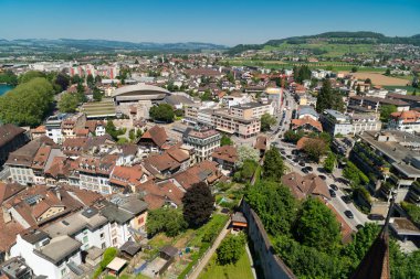Muhteşem görünümü Thun şehir ve Lake Thun Ortaçağ Kalesi: Thun (Almanca: Schloss Thun), İsviçre 