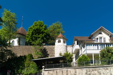 Muhteşem görünümü Thun şehir ve Lake Thun Ortaçağ Kalesi: Thun (Almanca: Schloss Thun), İsviçre 