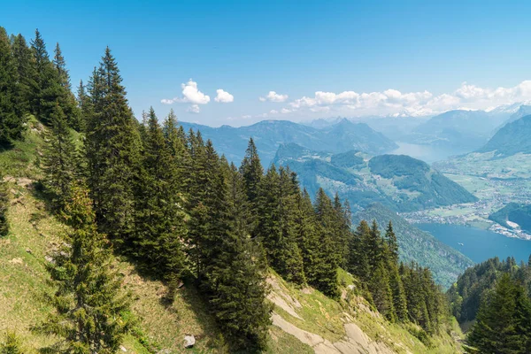 Velkolepý Výhled Hory Turistická Stezka Krajině Švýcarských Alp Pilatus Kulm — Stock fotografie