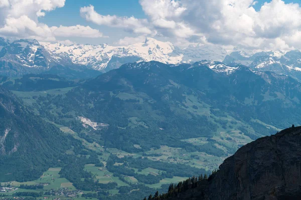 슈테첼베르크으로 스위스 알프스 풍경에서 경관과 하이킹 트레일 라우터 스위스의 — 스톡 사진