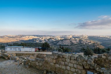 Helenistik şehrin kalıntıları ve Samuel 'in (Nebi Samwil / Kever Shmuel ha-Nevi), Kudüs, İsrail