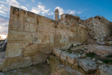 Helenistik şehrin kalıntıları ve Samuel 'in (Nebi Samwil / Kever Shmuel ha-Nevi), Kudüs, İsrail