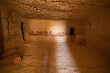  İsrail 'in güneyindeki Negev Çölü' nde, şimdi ulusal park olan Antik Nabataean şehri Avdat 'ı harap etti..
